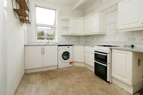 164 Ferham Road, Rotherham, S61 1DZ