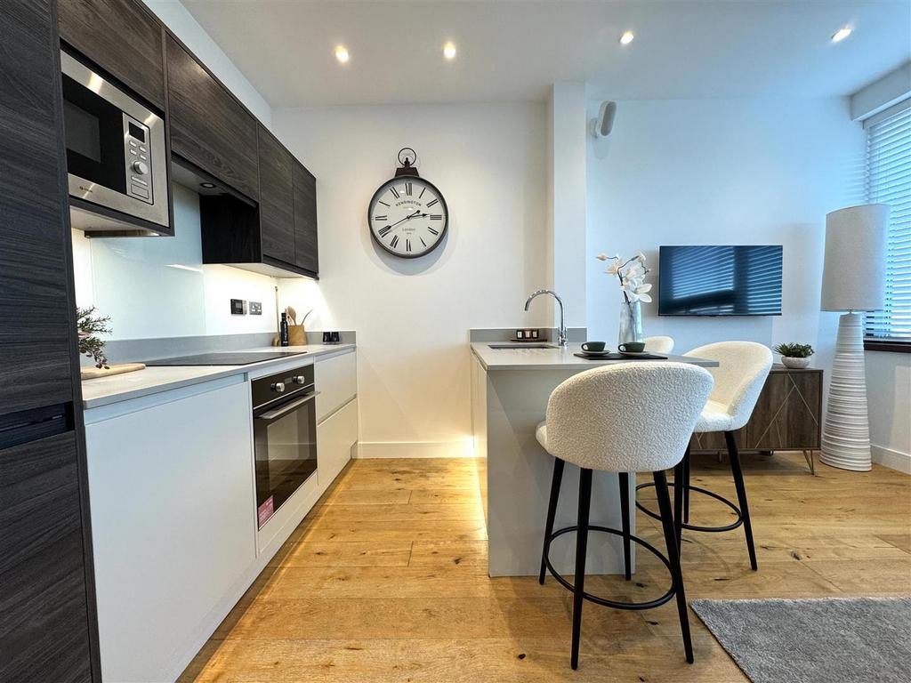 Kitchen pic 2.jpeg