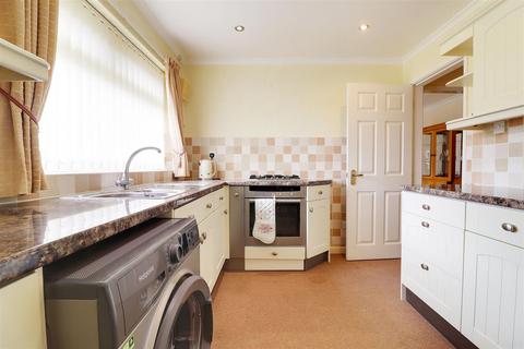 2 bedroom semi-detached bungalow for sale, Langford Walk, Hull