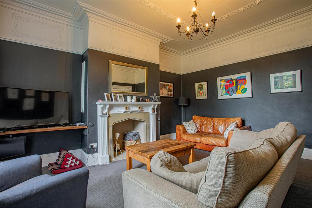 Wainhouse - 8 Heathfield place, HX3 0 BX-11.jpg