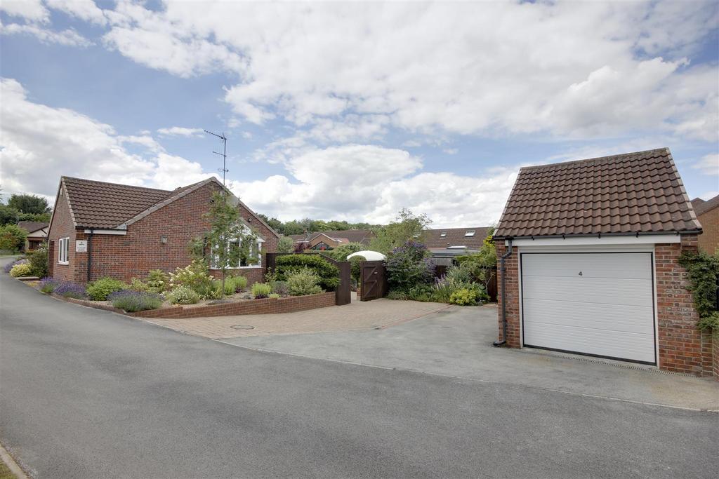 Driveway &amp; Garage