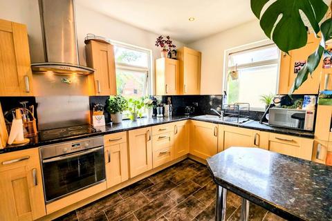 2 bedroom flat for sale, Fishponds Road, Fishponds