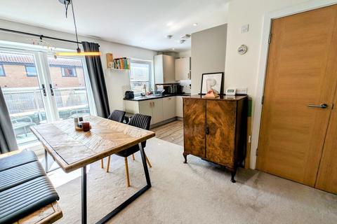 3 bedroom end of terrace house for sale, The Berries, Fishponds, Bristol