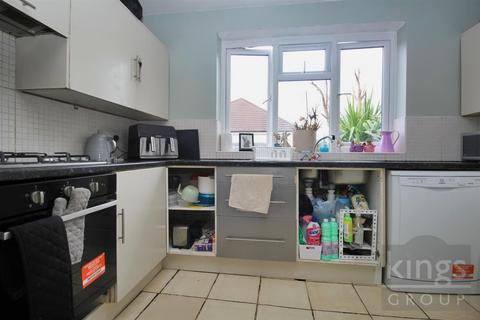 2 bedroom flat for sale, Downfield Road, Cheshunt, Waltham Cross