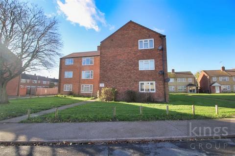 2 bedroom flat for sale, Downfield Road, Cheshunt, Waltham Cross