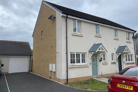 3 bedroom semi-detached house for sale, Rhes Brickyard Row, Llanelli