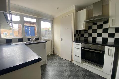 3 bedroom terraced house for sale, Cedar Close, Aldershot GU12