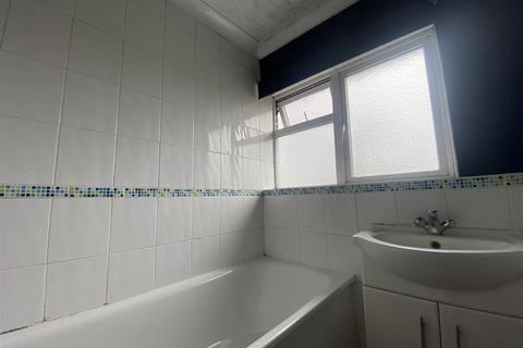 5 Cedar Close, Aldershot, GU12 4BD