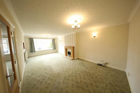 2 bedroom semi-detached bungalow for sale, Royal Walk, Cottingham