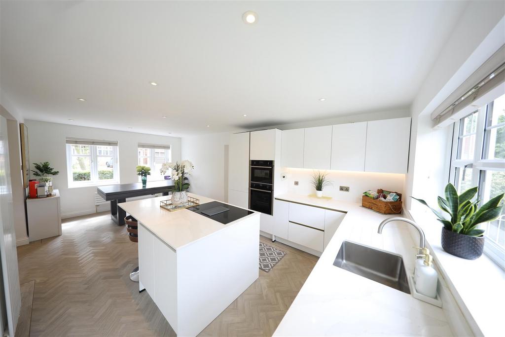 Open plan kitchen/diner/utility