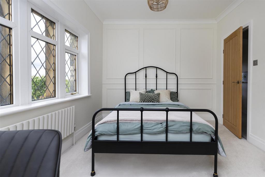 Bramleys Estate Agents - Broadgate - Almondbury (4