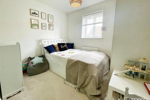 7 Linnet Road, Hemel Hempstead, HP3 0FP