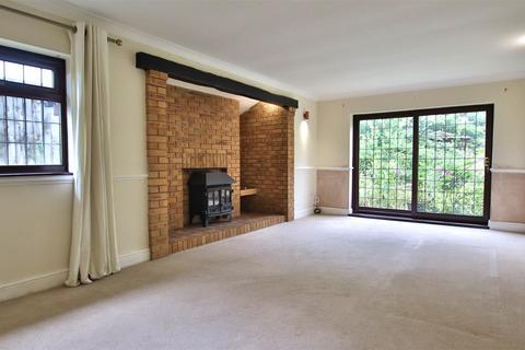 4 bedroom bungalow for sale, Gloucester Road, Corse, Gloucester