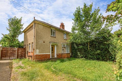 3 bedroom semi-detached house for sale, Naseby Road, Kettering NN16