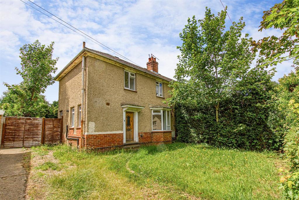 Naseby Road, Kettering NN16 3 bed semidetached house for sale £200,000