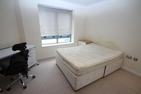 3 bedroom apartment to rent, Ballantyne Drive, Colchester, CO2 8GL