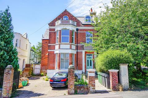 2 bedroom flat for sale, Linton Road, Hastings