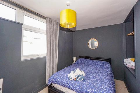 3 bedroom flat for sale, Denmark Place, Hastings
