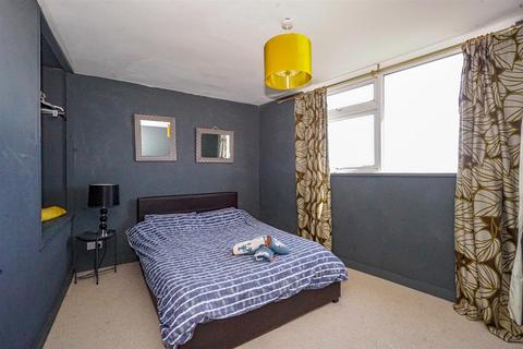 3 bedroom flat for sale, Denmark Place, Hastings