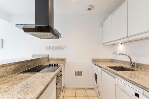 15 Stanley Road, Morden, SM4 5DE