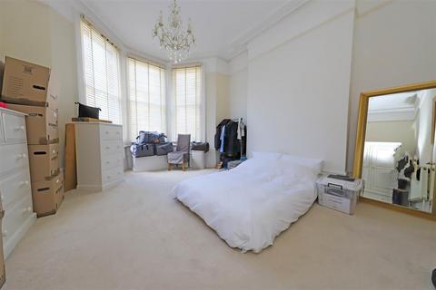 1 bedroom property to rent, Selborne Road, Hove