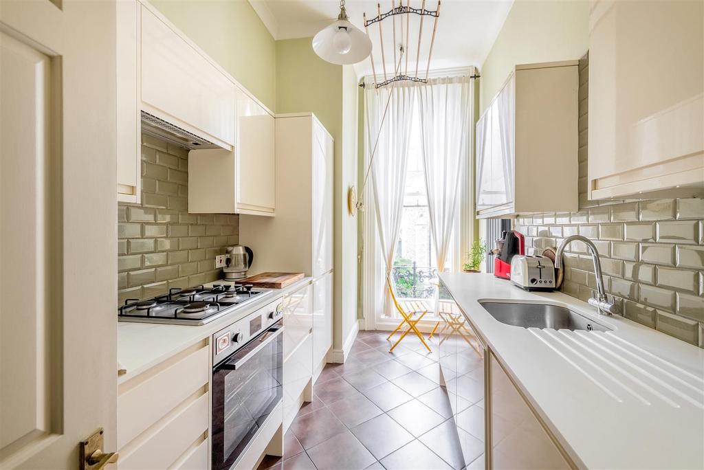 Flat 2, 6 Cambridge Road -4.jpg