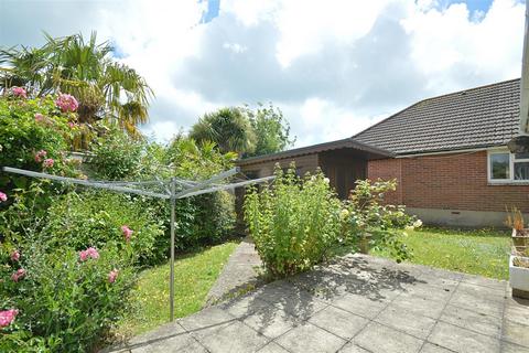 2 bedroom detached bungalow for sale, CHAIN FREE * LAKE