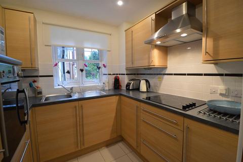 2 bedroom apartment for sale, Holmes Place, Crowborough Hill, Crowborough