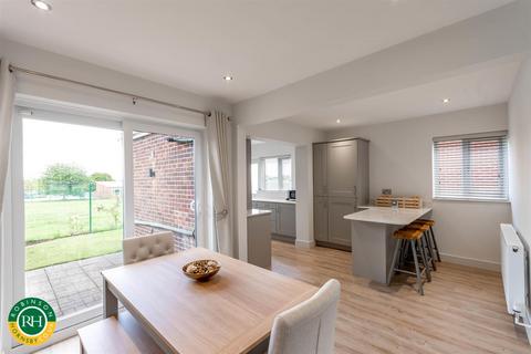 67 Clifton Drive, Sprotbrough, Doncaster, DN5 7NL