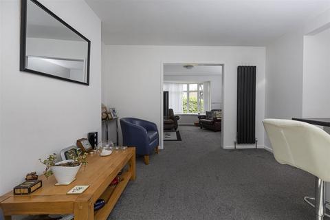 undefined, Broadgate Crescent, Huddersfield HD5