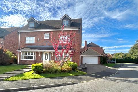 5 bedroom detached house for sale, Redshank Drive, Macclesfield