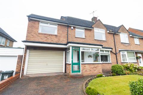 4 bedroom semi-detached house to rent, Kennersdene, Tynemouth, North Shields