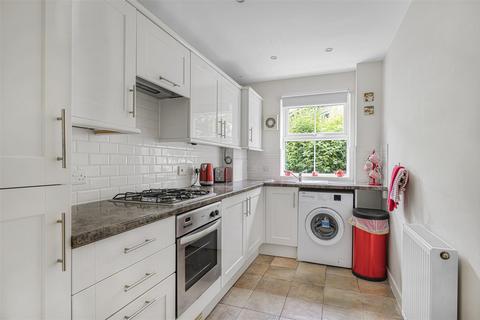 2 bedroom flat for sale, Church Hill, Newhaven