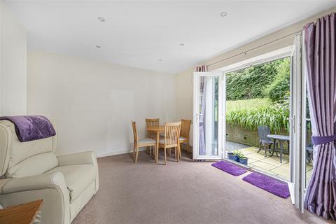 2 bedroom flat for sale, Church Hill, Newhaven