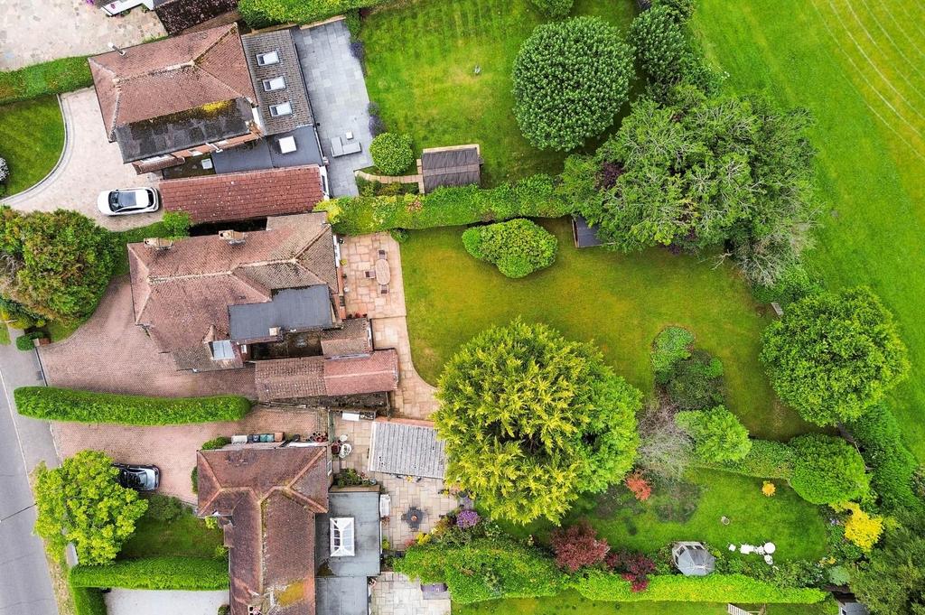 Tattenham Way, Burgh Heath, Tadworth 3 bed detached house for sale £
