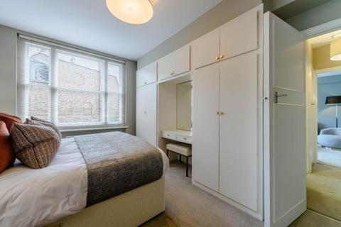 1 bedroom apartment to rent, Hill Street, London W1J