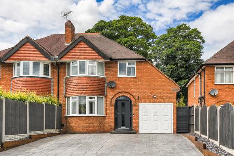 6 Charters Avenue, Codsall, Wolverhampton, WV8 2JH