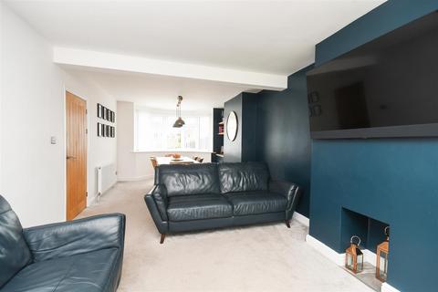 6 Charters Avenue, Codsall, Wolverhampton, WV8 2JH