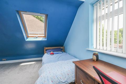 6 Charters Avenue, Codsall, Wolverhampton, WV8 2JH