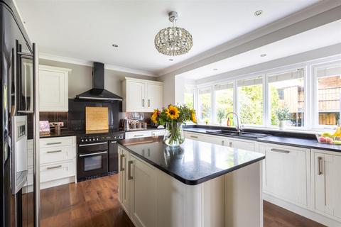 5 bedroom detached house for sale, Chater Drive, Stapeley, Nantwich