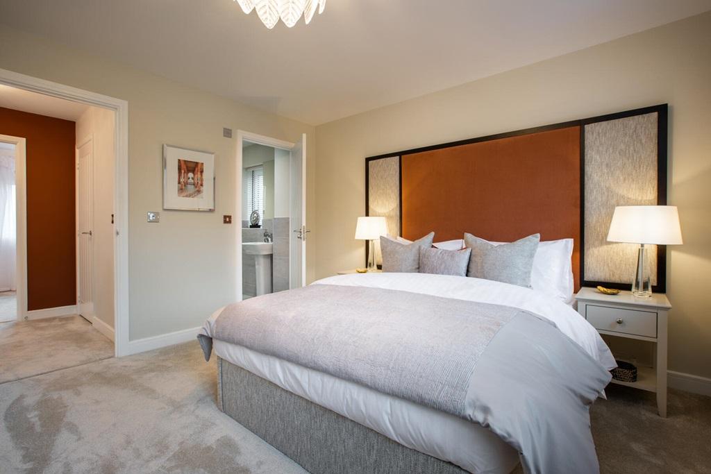 The luxurious bedroom 1