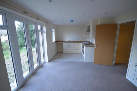1 bedroom flat to rent, Malabar House, Orchard Close