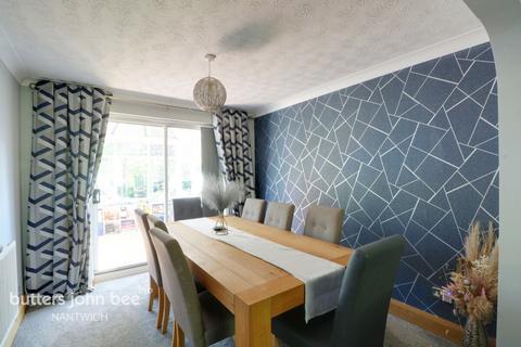 4 bedroom detached house for sale, Kingfisher Close, Nantwich