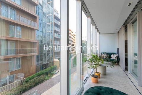 2 bedroom apartment to rent, Pearce House, Circus Road West SW11