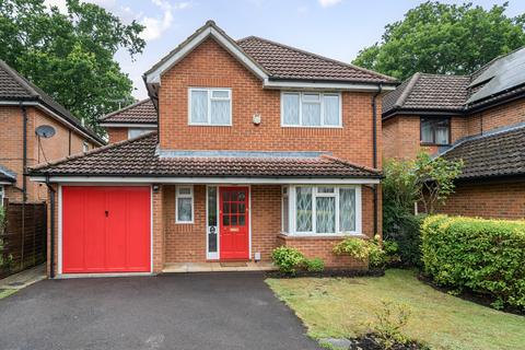 4 bedroom detached house for sale, Fleet Road,  Farnborough , GU14