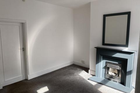 2 bedroom house to rent, Fellery Street, Chorley PR7