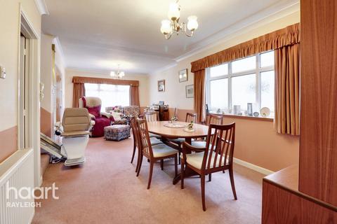 3 bedroom detached house for sale, Eastwood Rise, Leigh-On-Sea