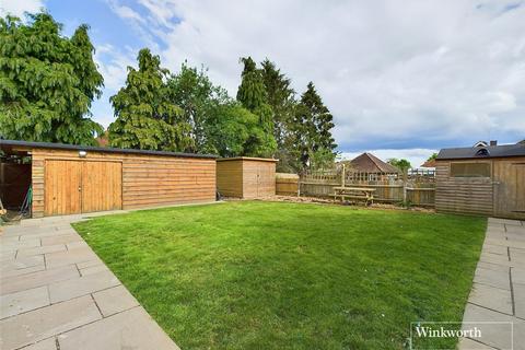 4 bedroom bungalow to rent, Hollow Lane, Shinfield, Reading, Berkshire, RG2