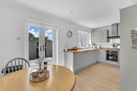 14 Arundell Close, Burtonwood, Warrington, WA5 4LQ