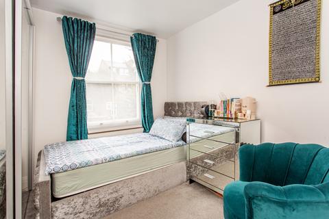 32 Ellesmere Road, London, E3 5QX